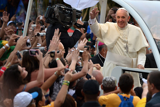 L&#8217;arrivée du pape François à Rio de Janeiro &#8211; es