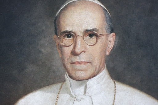 Pope Francis thinking about declaring Pius XII a saint &#8211; es