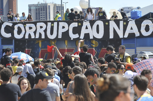 O Movimento Brasil Contra a Corrupção, grupo apartidário realiza Marcha Contra a Corrupção na Esplanada dos Ministérios &#8211; es