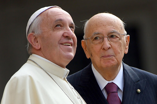 Papa Francesco e Giorgio Napolitano &#8211; es