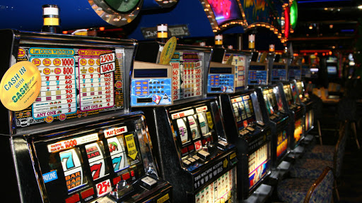 Casino y máquinas tragaperras