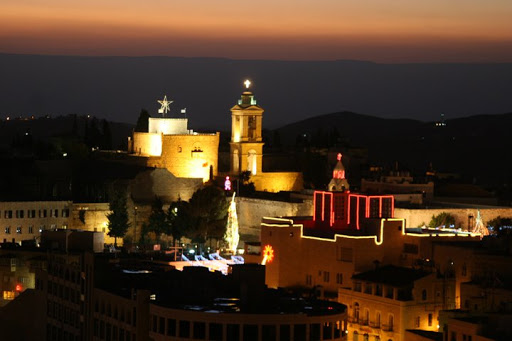 Bethlehem with lights &#8211; es