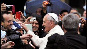 Pope Francis Visits Roman Parish Serving Homeless Poor TIZIANA FABI / AFP – es