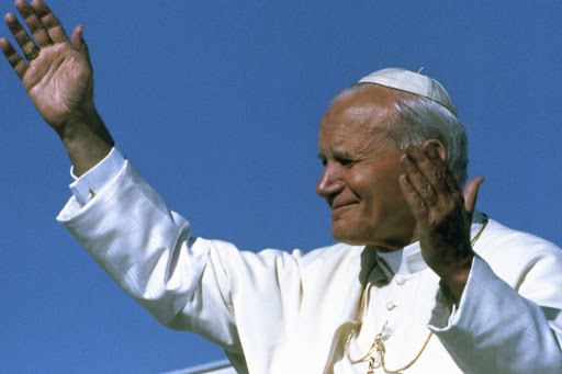 John Paul II &#8211; es