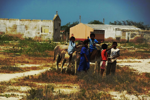 Wayuu aboriginal children &#8211; es
