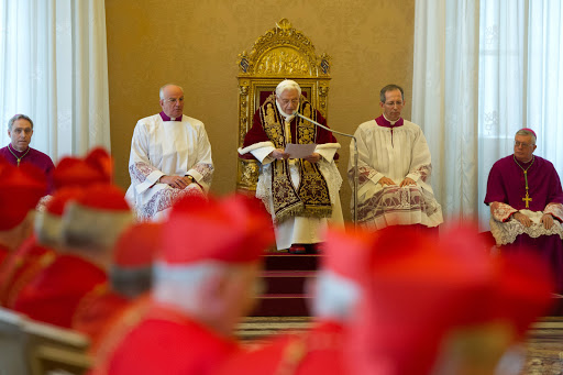 Pope Benedict XVI announced he will resign on February 28 &#8211; es