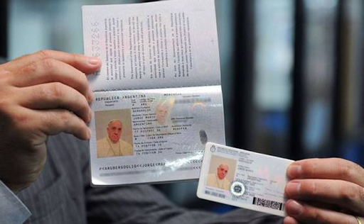passaporto di papa francesco &#8211; es