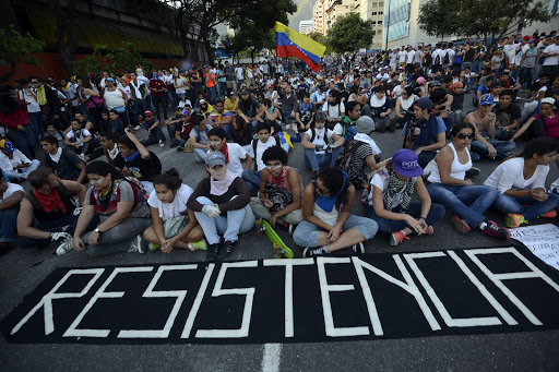 VENEZUELA, Caracas : Anti-government students &#8211; es