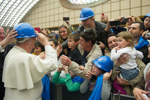 Pope Francis with the workers of Terni&#8217;s steel mill &#8211; es