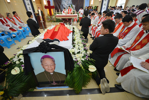 The funeral of the Bishop Joseph Fan Zhongliang &#8211; es