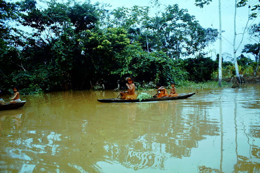 Indígenas del Amazonia