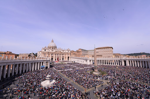 Pope Francis during the Palm Sunday celebration 5 &#8211; es