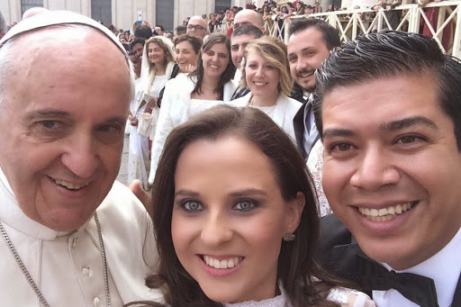Personnes avec le pape François &#8211; People with Pope Francis &#8211; es