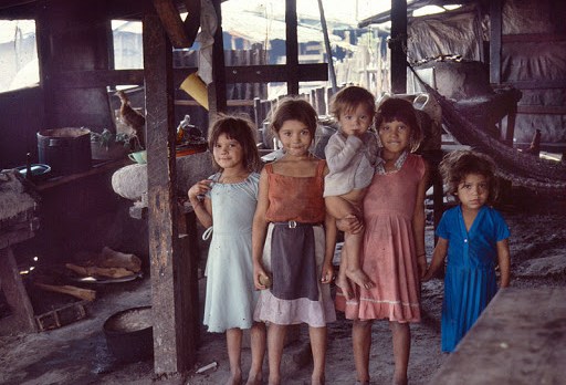 Niños refugiados en Honduras