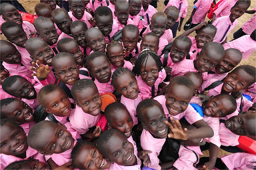Grupo de niños africanos