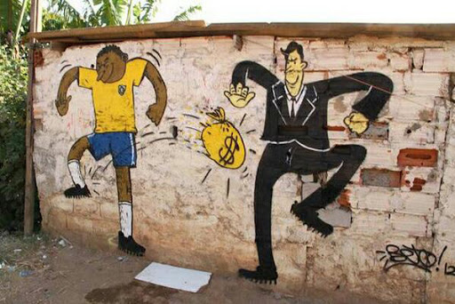 La contestation anti Fifa sur les murs des favelas brésiliennes &#8211; es