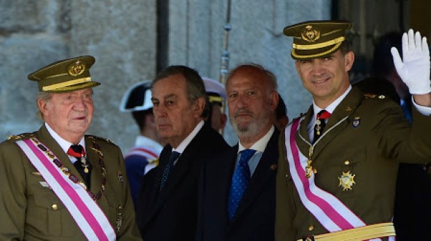 SPAIN, El Escorial : Spanish King Juan Carlos (L) and Spain&#8217;s Crown Prince Felipe &#8211; es