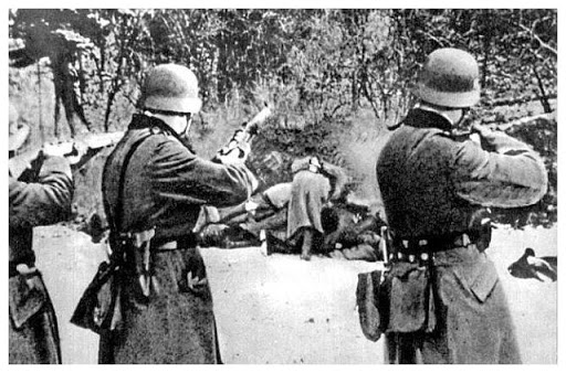 German soldiers killing Polish people &#8211; es
