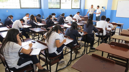 Escuela mixta en Ecuador