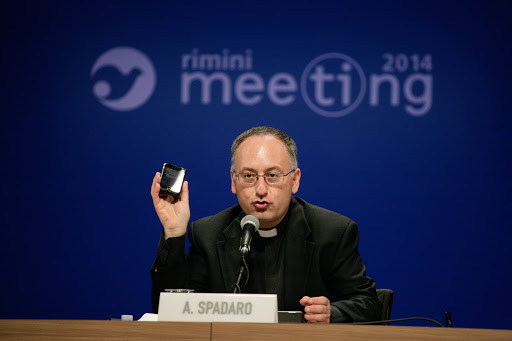 Padre Antonio Spadaro &#8211; Meeting Rimini 01 &#8211; es