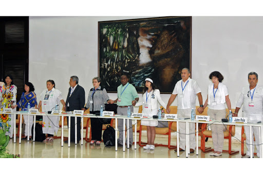 CUBA, HAVANA : Handout picture released by Cuban official website &#8211; 12 victims of the Colombian armed conflict &#8211; es