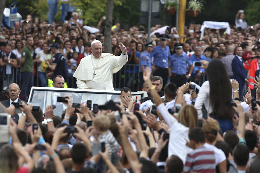 Pope Francis in Tirana Square &#8211; es