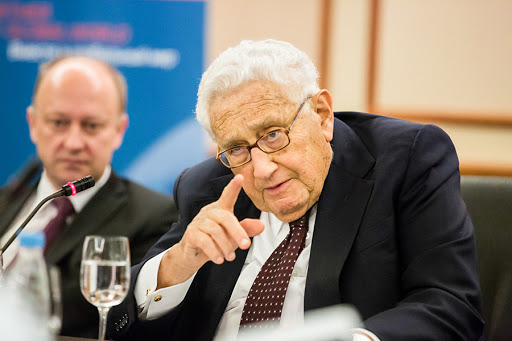 Henry Kissinger 01 &#8211; es