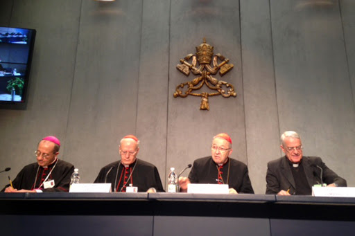 Conferenza Stampa Sinodo dei vescovi &#8211; 6 Ottobre 2014 &#8211; es