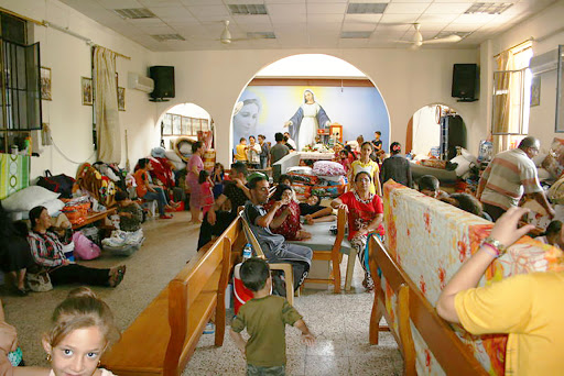 Iraqi Christian refugees living in church &#8211; es