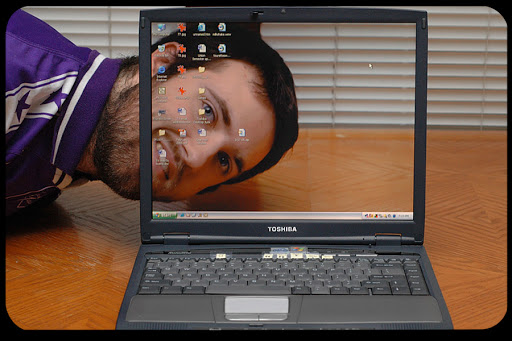 WEB-Face-Computer-Screen-Ben-Seese-CC &#8211; es