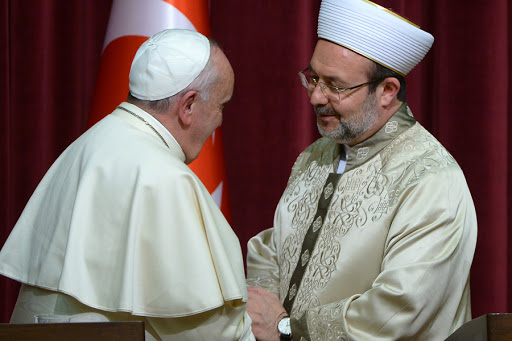 Pope Francis with the Professor Mehmet Gormez &#8211; es