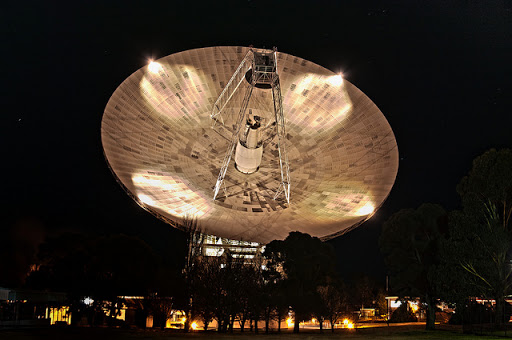 Antena satélite