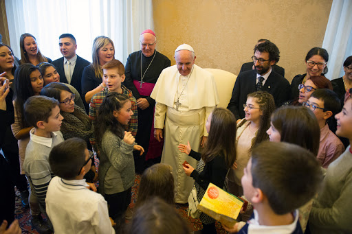 December 18, 2014: Pope Francis meets a group of young Italian Catholic Action, ACR, at the Vatican. &#8211; es