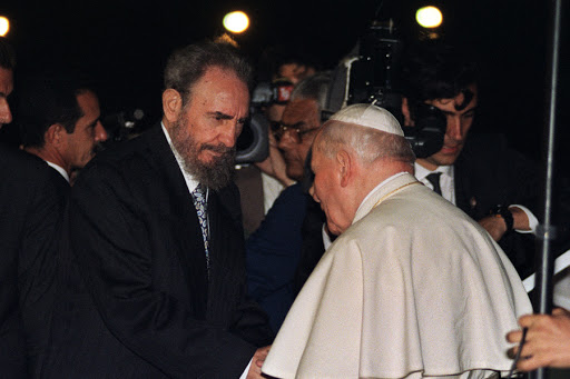 John Paul II and Fidel Castro &#8211; es