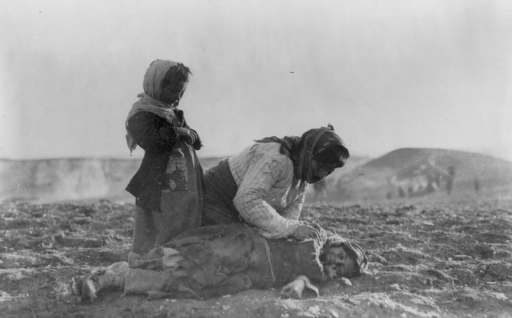 niño víctima del genocidio armenio