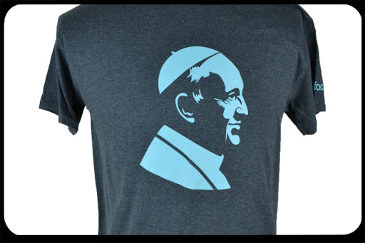 WEB-Pope-Francis-T-Shirt-FOCUS &#8211; es