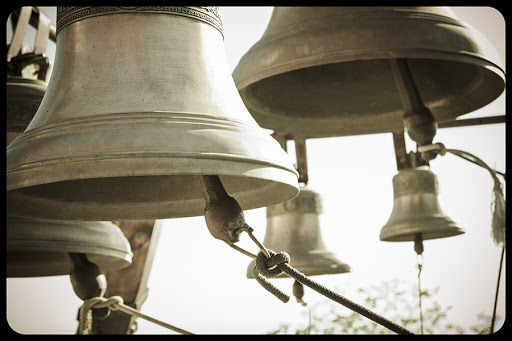 A lot of bells in a church © Be Good / Shutterstock &#8211; es