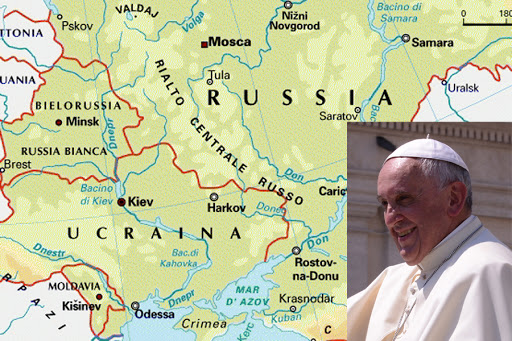Pope Francis and a map in which appear Russia, Ukraine and Belorussia &#8211; es