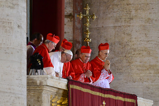 Argentina&#8217;s cardinal Jorge Bergoglio elected Pope Francis &#8211; AFP &#8211; es
