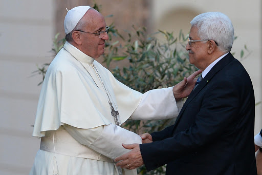 Pope Francis with Mahmud Abás &#8211; AFP &#8211; es