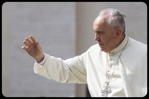 Pope Francis &#8211; General Audience &#8211; June 24 &#8211; 2015 &#8211; 06 © Antoine Mekary &#8211; es