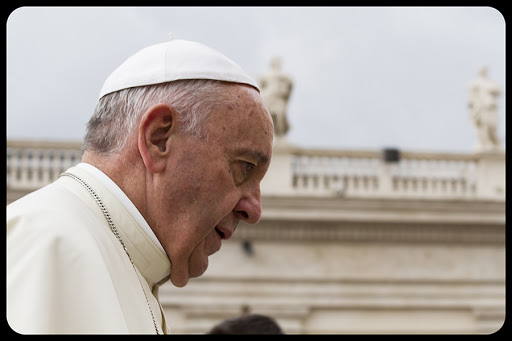 Pope Francis &#8211; General Audience &#8211; June 24 &#8211; 2015 &#8211; 03 © Antoine Mekary &#8211; es