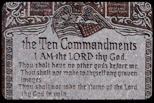 web-ten-commandments-Paul Lloyd-cc &#8211; es