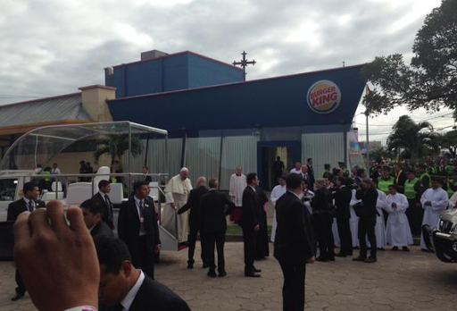 pope in burger king &#8211; es