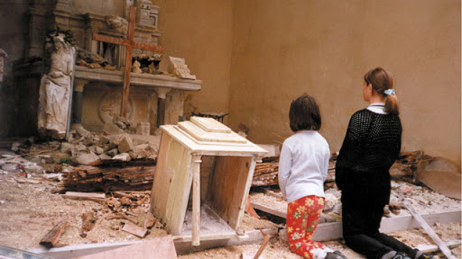 Iglesia bombardeada en Irak