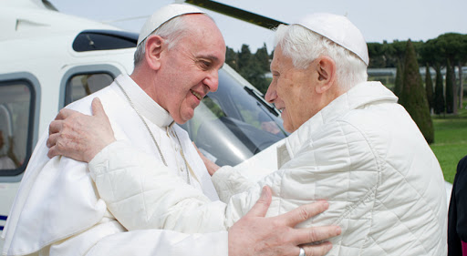 Benedicto XVI vuelve al Vaticano