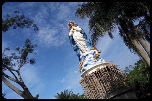 The Tallest Statue of Virgin Mary is located in Indonesia &#8211; es