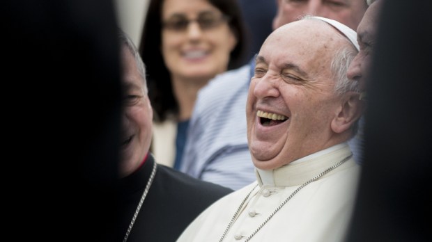 risa del papa francisco