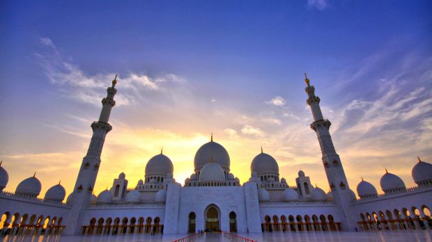 WEB-ISLAM-Sheikh Zayed Grand Mosque-HISHAM BINSUWAIF-cc