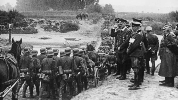 Polen, Parade vor Adolf Hitler